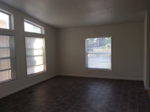 595 Kesling St - Photo 3 of 23