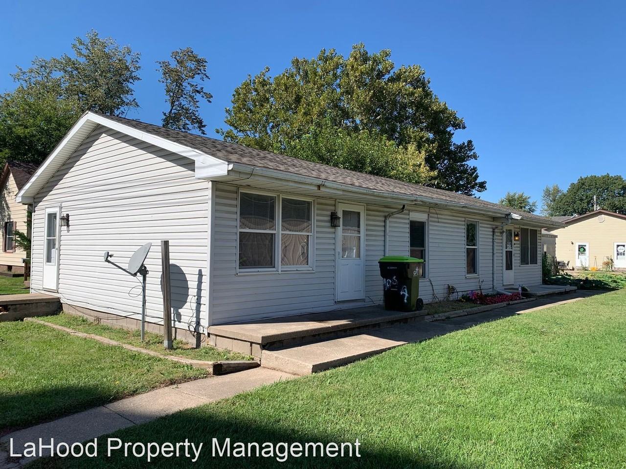 406 E main Glasford Apartments in Glasford, IL 61533 Zumper