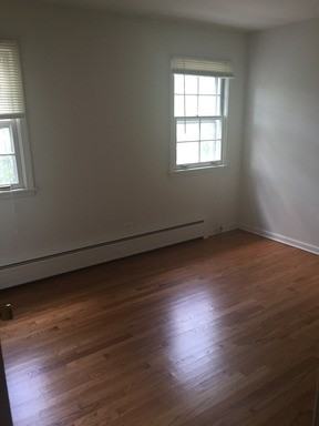 1518 Central St - Photo 2 of 6