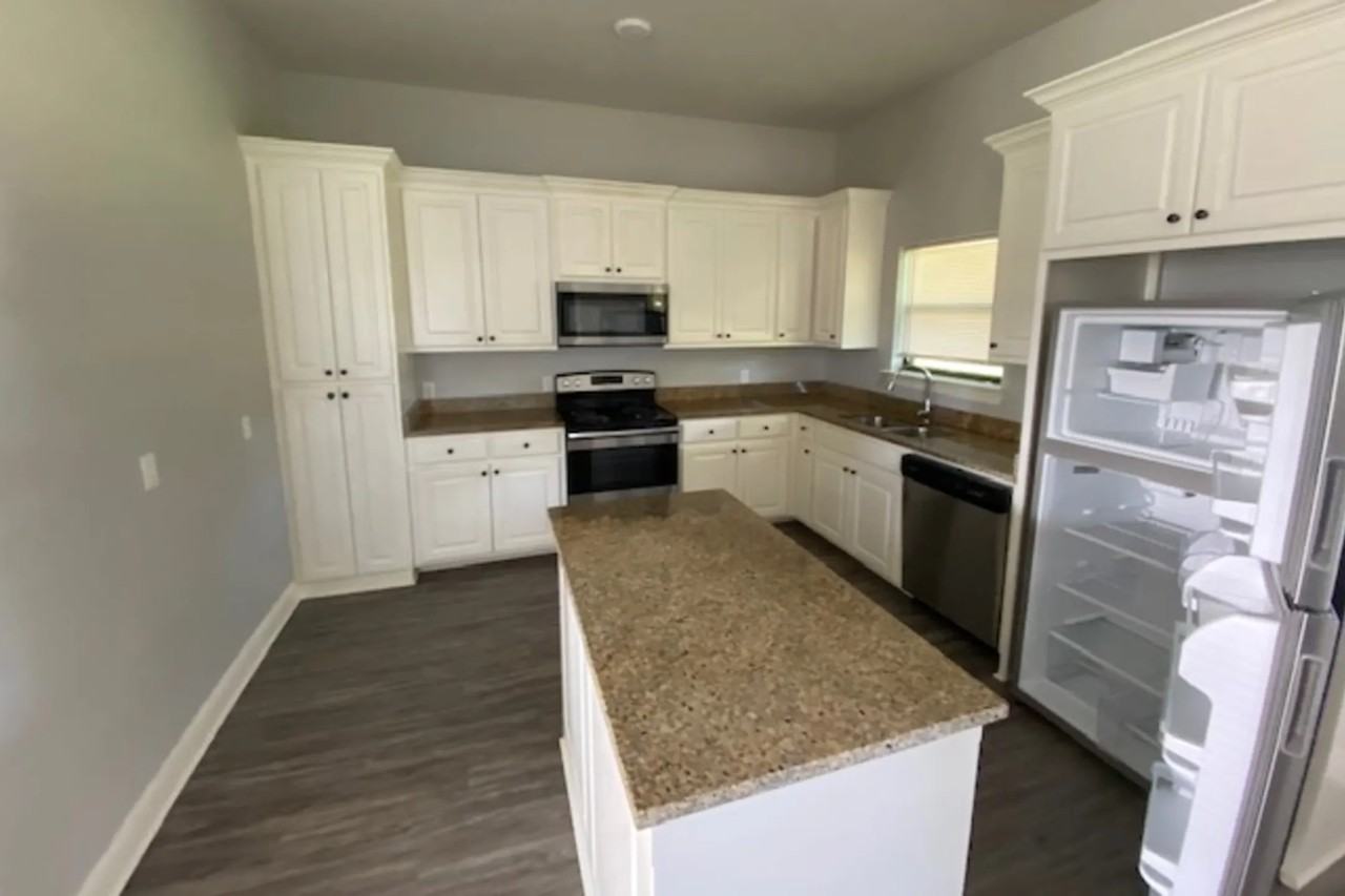 12453 Fm 346 W - Photo 3 of 10