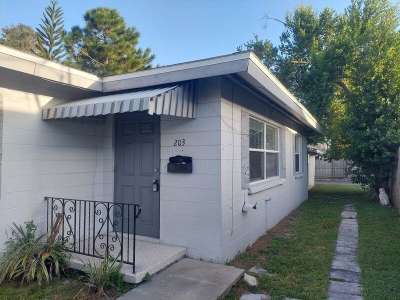 203 E Beacon Rd - Photo 2 of 15