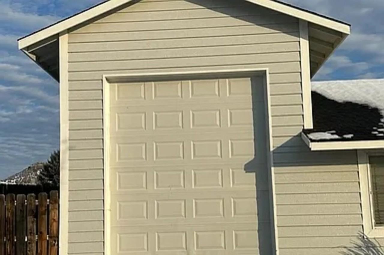 2132 Ne Elk St - Photo 2 of 10