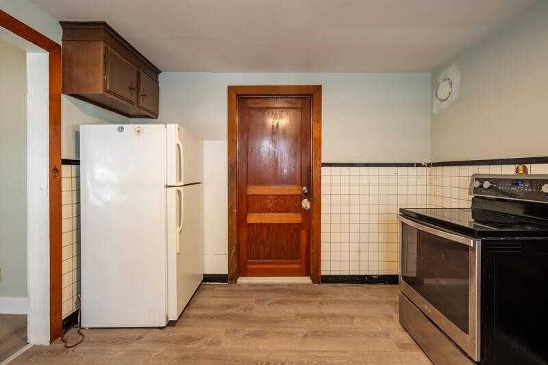 1003 13th St - Photo 3 of 29