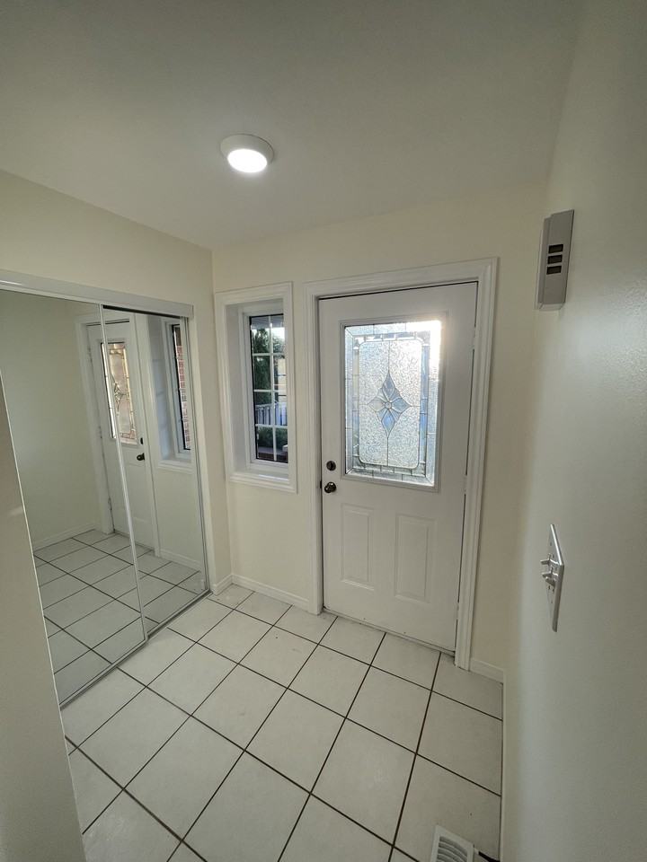 15 Marston Crescent - Photo 2 of 20