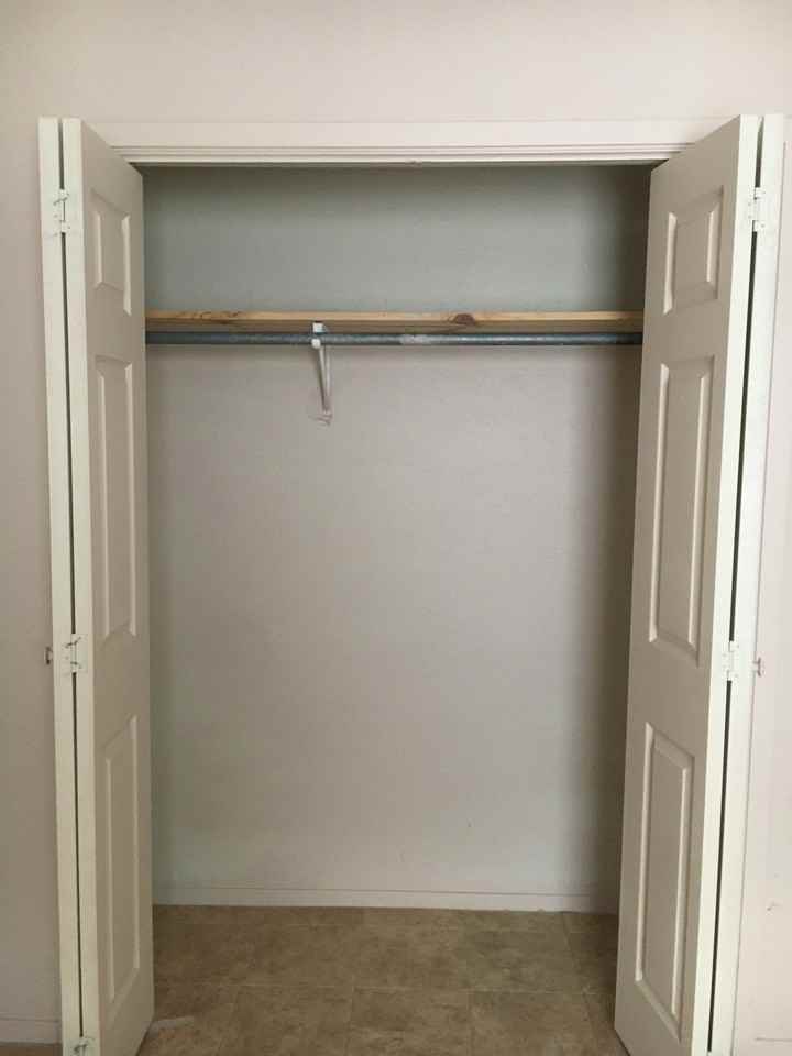 303 E Reagan Rd #D - Photo 6 of 10