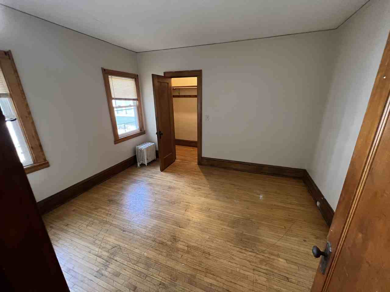 1130 Adams St Ne - Photo 2 of 18