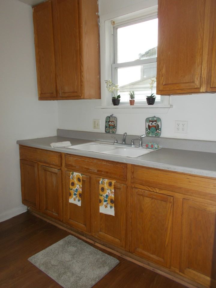 49 Talbott St - Photo 5 of 11