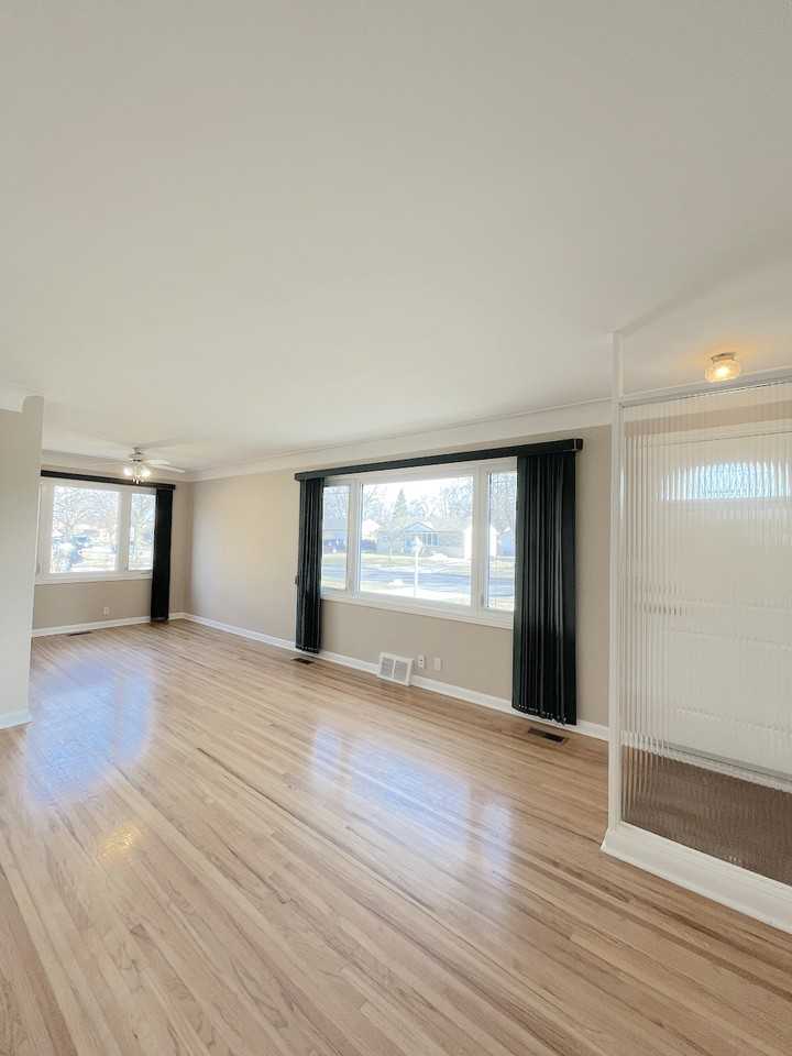 3181 Everts Ave - Photo 3 of 41