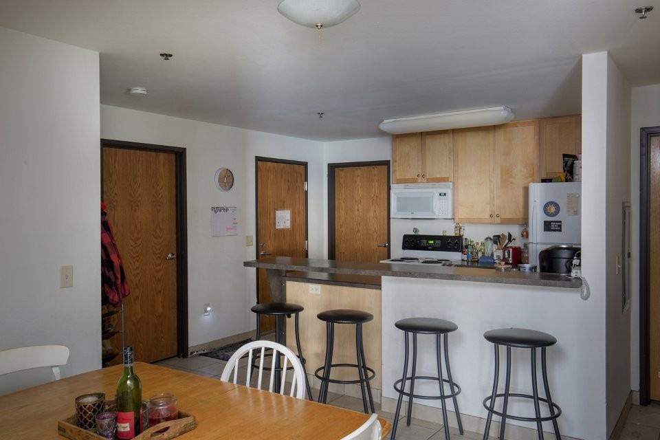 420 West - Photo 2 of 50