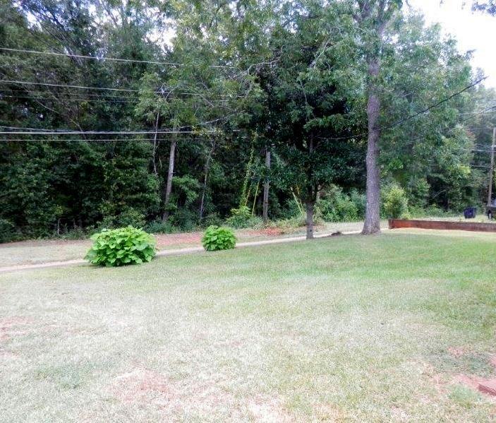 315 B St NE - Photo 2 of 9