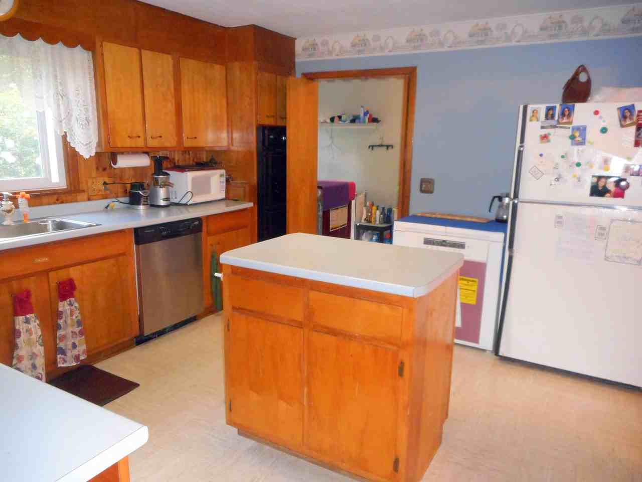 13247 Belscher Rd - Photo 3 of 25