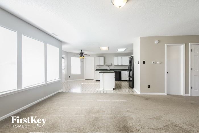 2260 Summerfield Dr - Photo 3 of 15