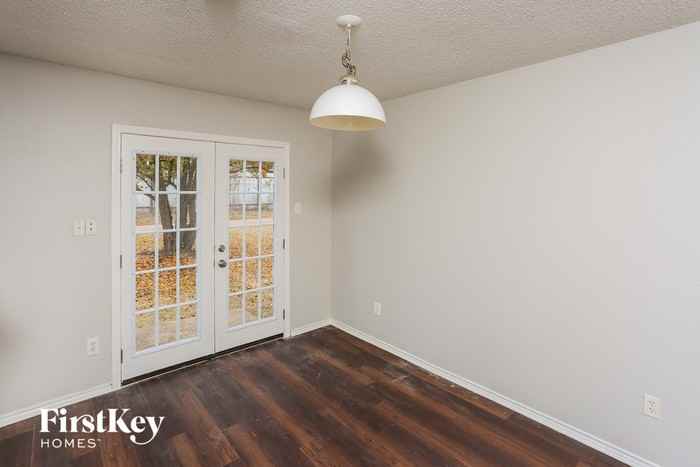 10219 Budtime Ln - Photo 3 of 15