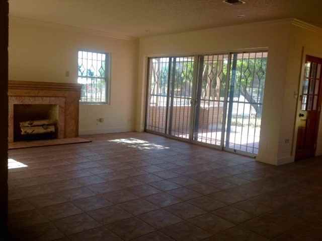 1217 Cedar Ave - Photo 3 of 11