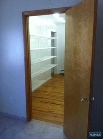 225 6th St - Photo 3 of 9