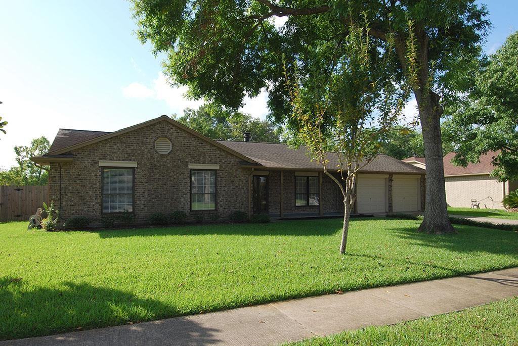 1112 W Castlewood Ave - Photo 2 of 25