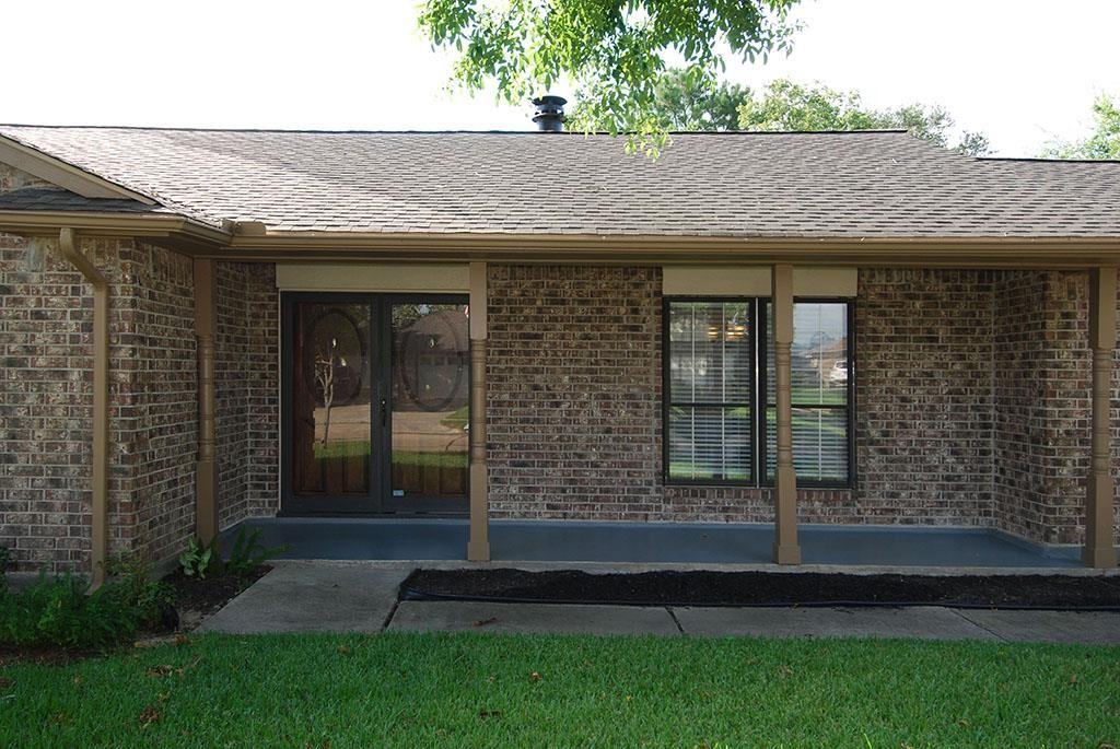 1112 W Castlewood Ave - Photo 3 of 25