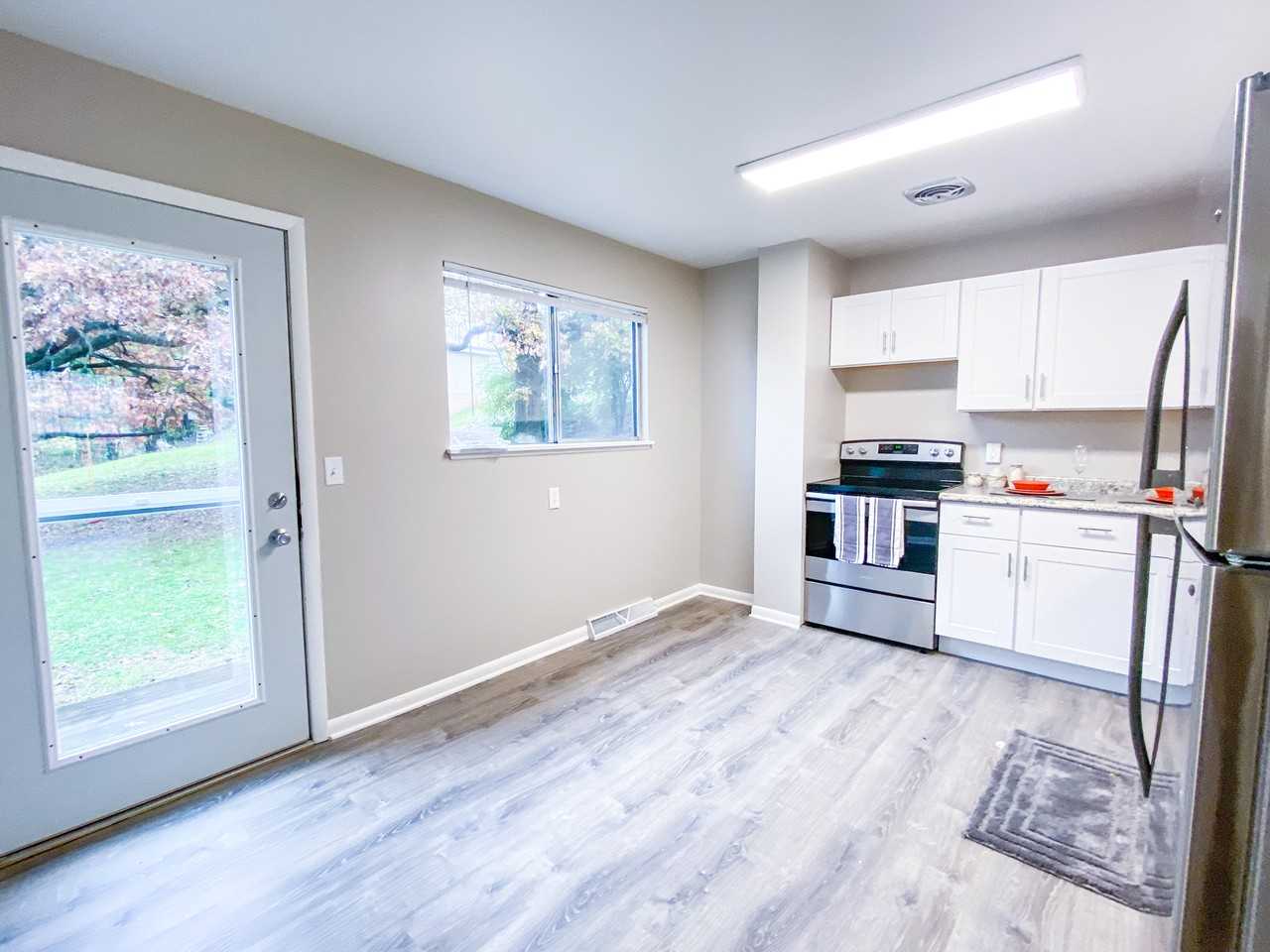 1115 Catalpa Circle - Photo 2 of 13