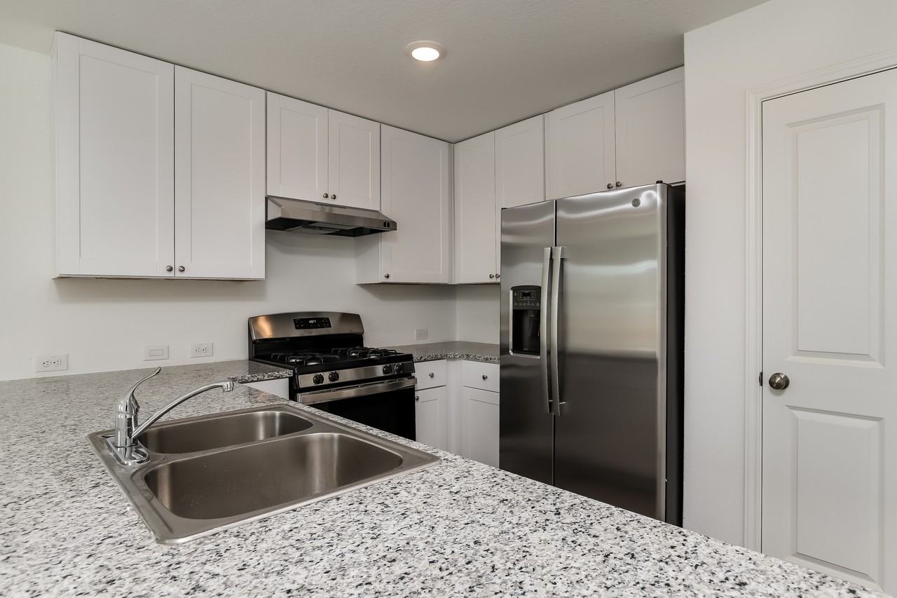 20348 Andalusite Way - Photo 6 of 13