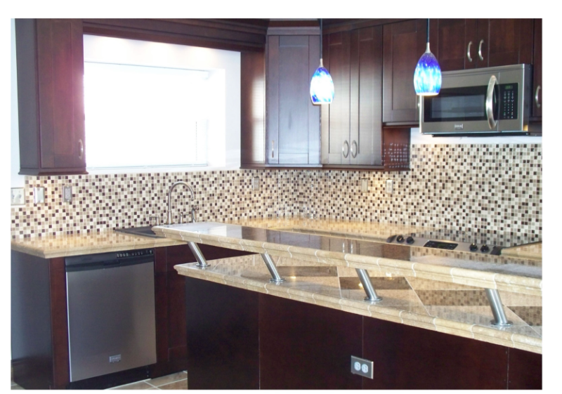 627 Front St #3 - Photo 3 of 7