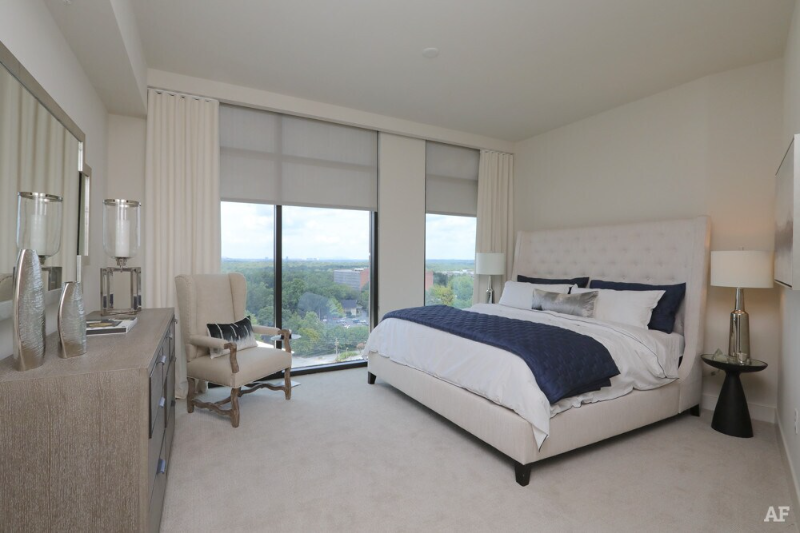 2980 Peachtree Rd Nw - Photo 2 of 10