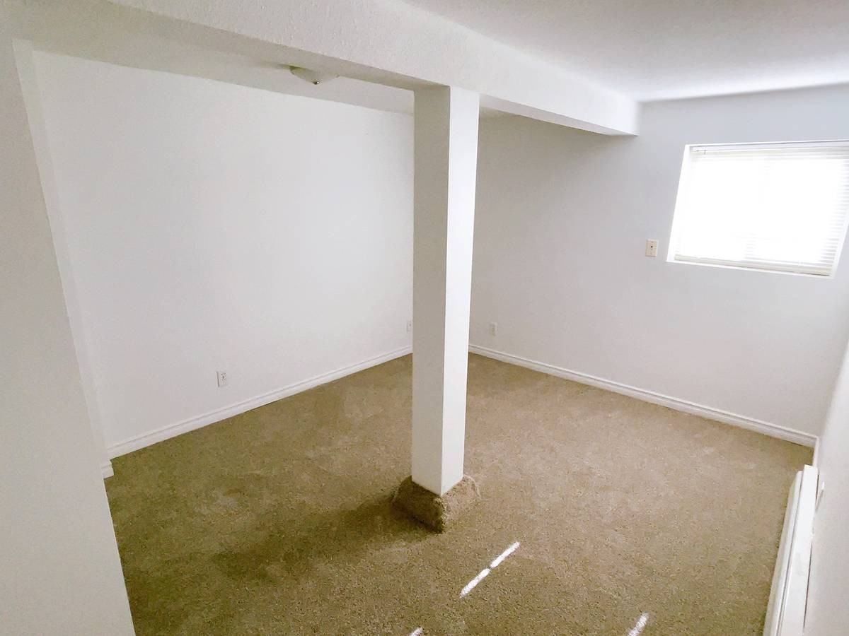 1320 10th Avenue - Photo 3 of 10