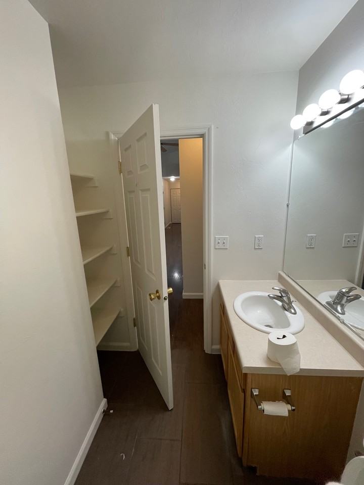 112 Mineral Ave #1 - Photo 7 of 23