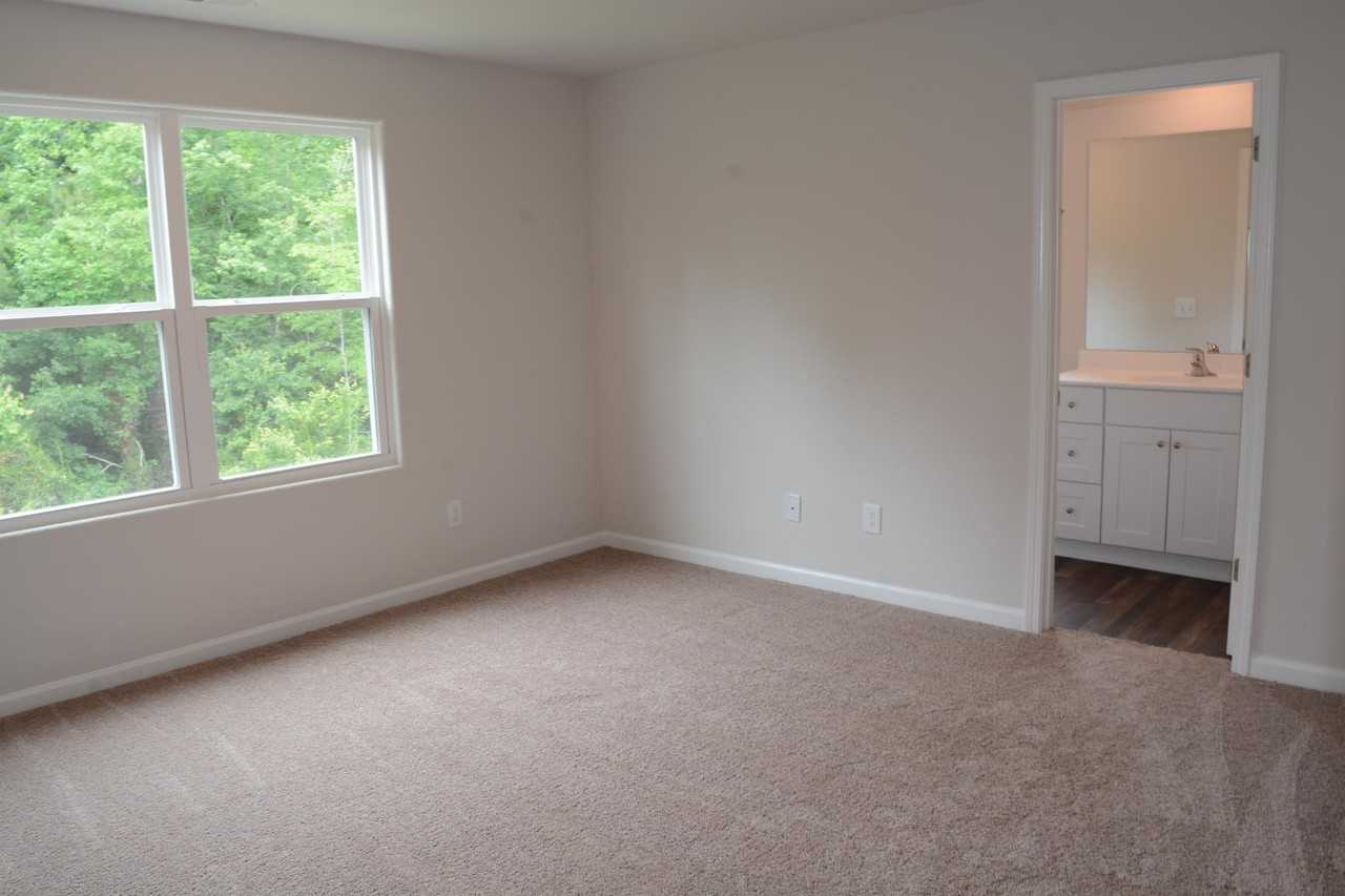 110 Chandler Ct #1 - Photo 4 of 10