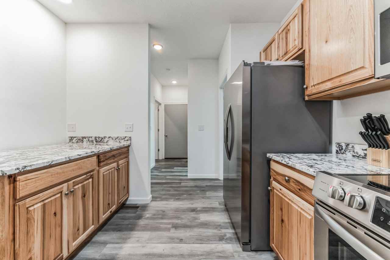 Farnsworth St - Photo 6 of 9