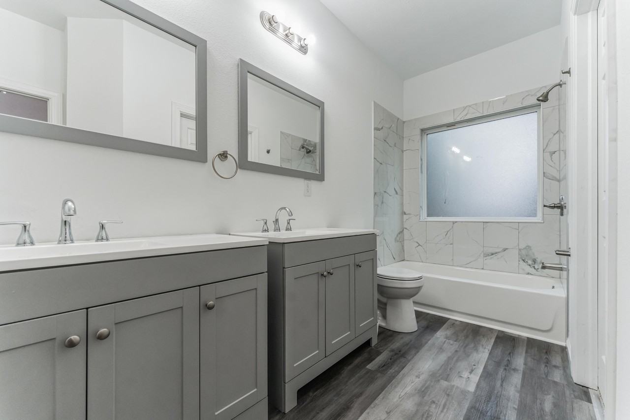 Farnsworth St - Photo 4 of 9