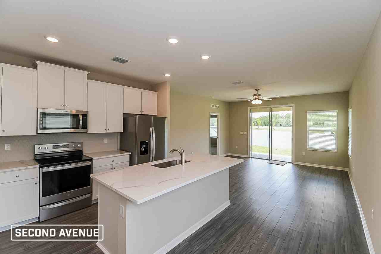 447 Falcon Ridge Rd - Photo 4 of 23