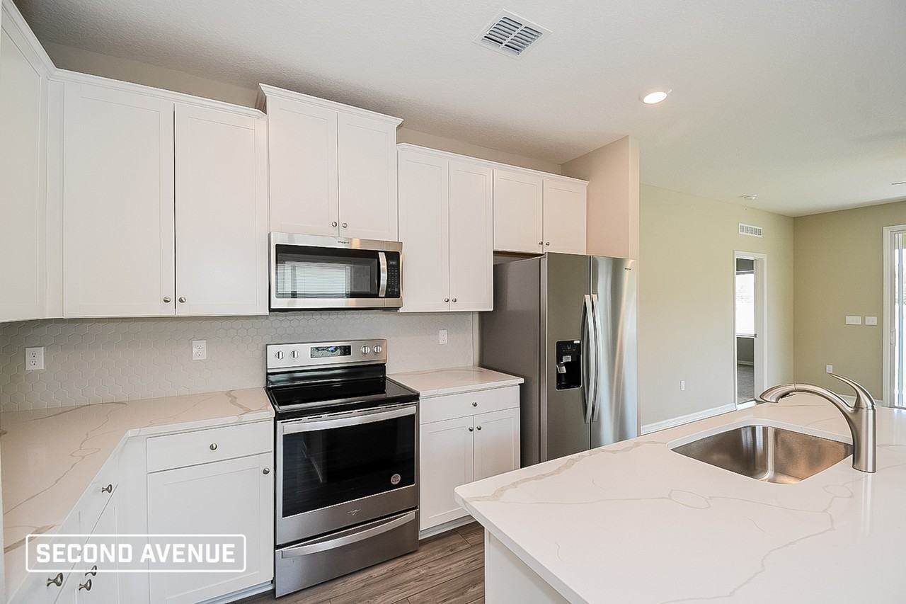 447 Falcon Ridge Rd - Photo 5 of 23