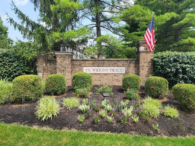 576 Cloverfield Ln - Photo 2 of 31