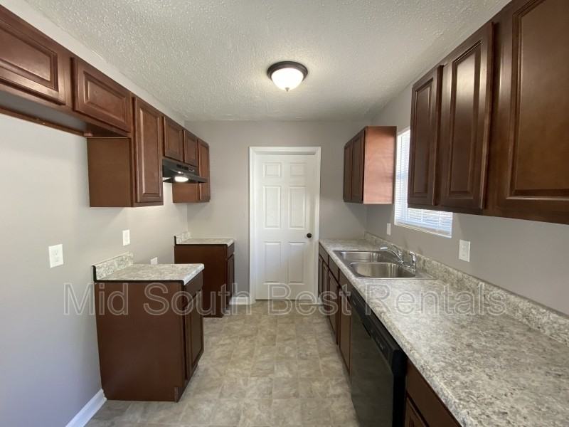 4201 W 19th St - Photo 3 of 8