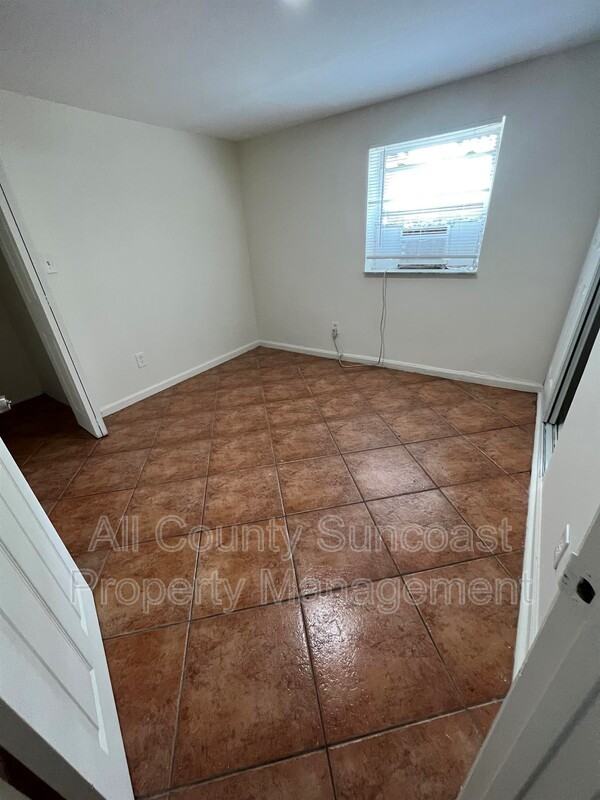 2621 40th Ave N #A - Photo 4 of 12