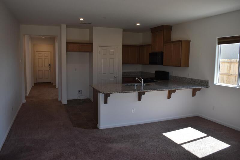 31 Medeival St - Photo 7 of 27