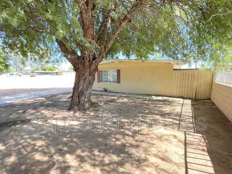 30404 San Antonio Dr - Photo 3 of 26