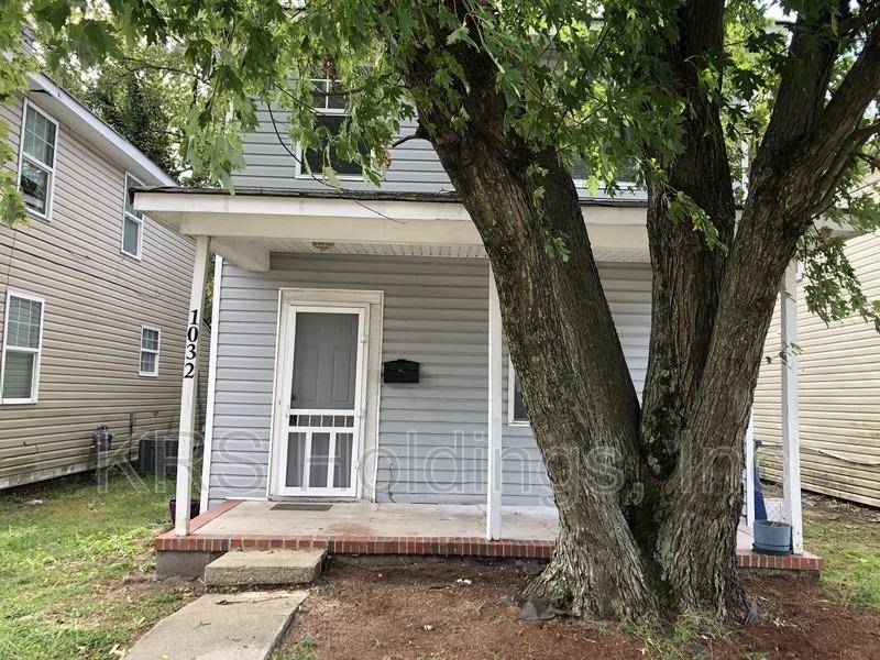 1032 37th St - Photo 2 of 21