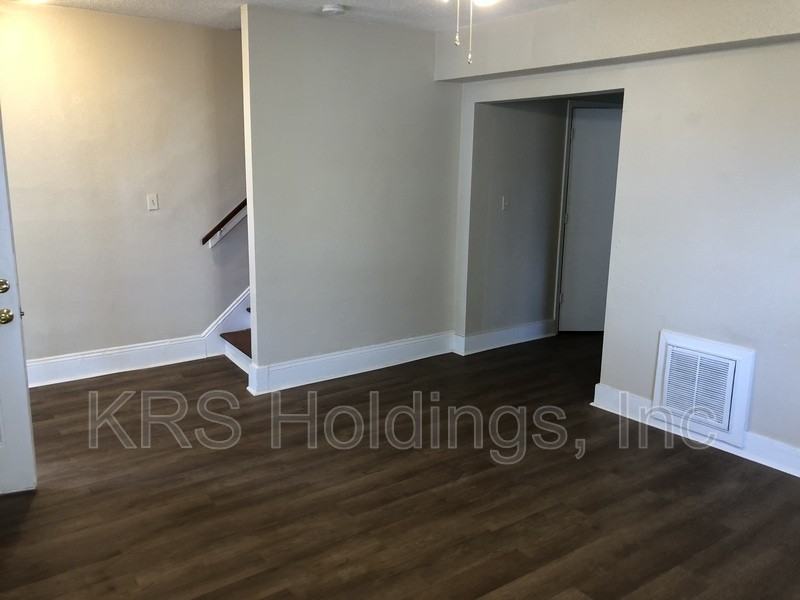 1032 37th St - Photo 4 of 21