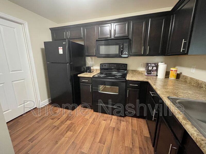 8121 Lenox Creekside Dr #O13 - Photo 4 of 14