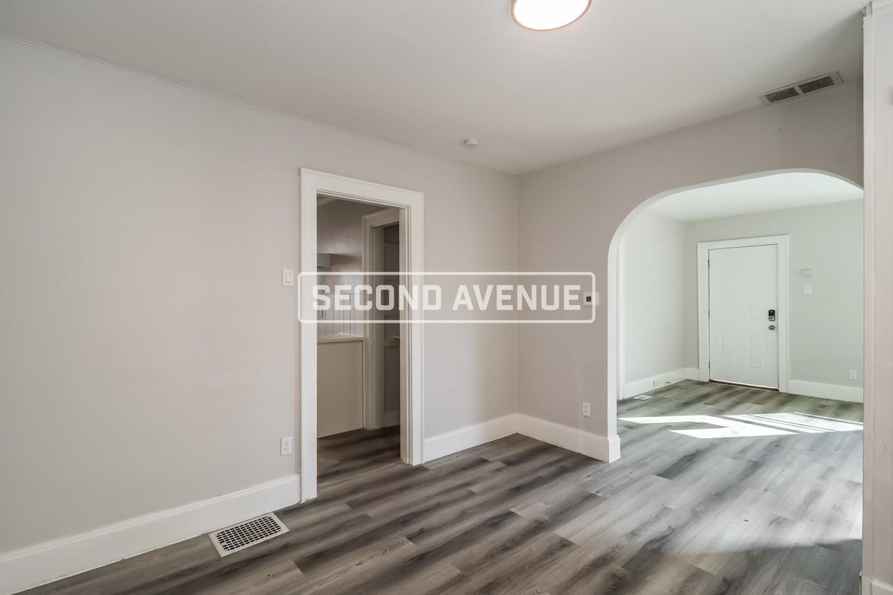 1607 Minion Ave - Photo 3 of 13