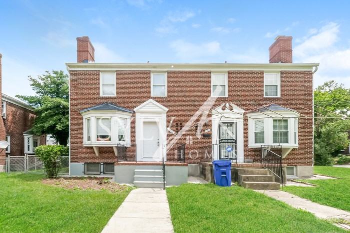 4315 Loch Raven Blvd - Photo 2 of 16