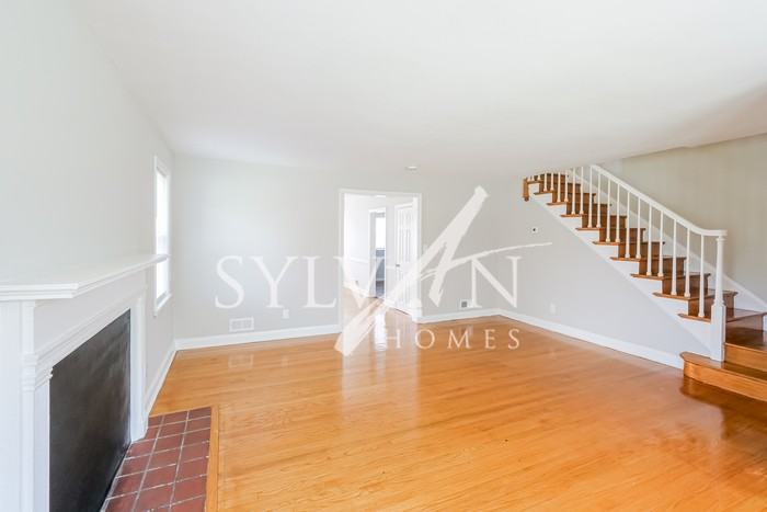 4315 Loch Raven Blvd - Photo 3 of 16