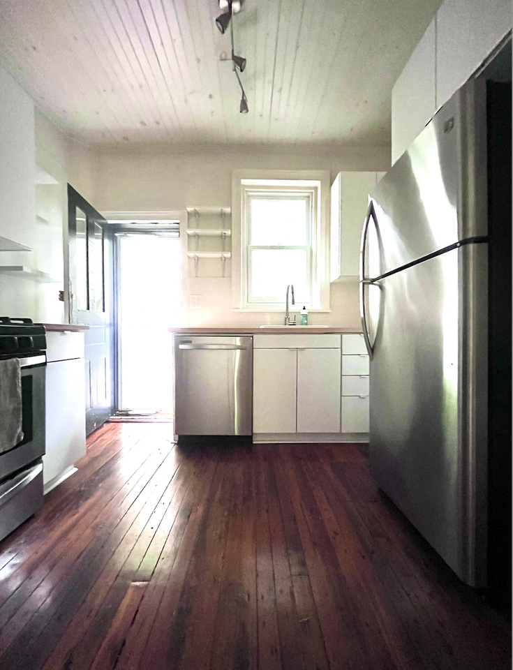 632 Martin St #NA - Photo 2 of 7