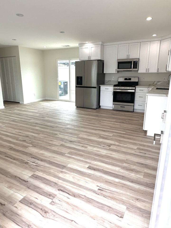 10557 Memphis Ave #NA - Photo 3 of 21