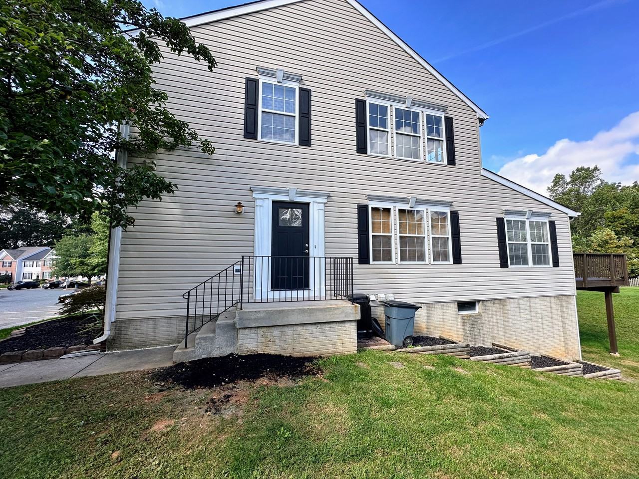 754 Shallow Ridge Ct - Photo 2 of 17