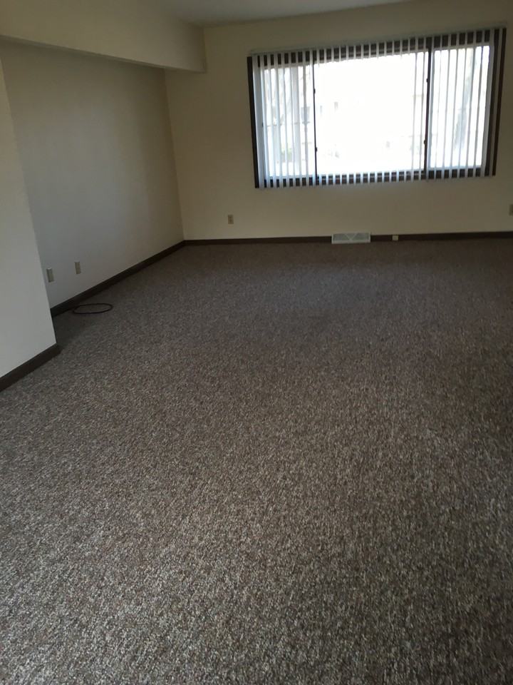 3001 Churchill Dr #3001 - Photo 3 of 10