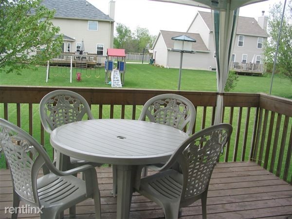 5813 Scarsdale Dr SW - Photo 3 of 20