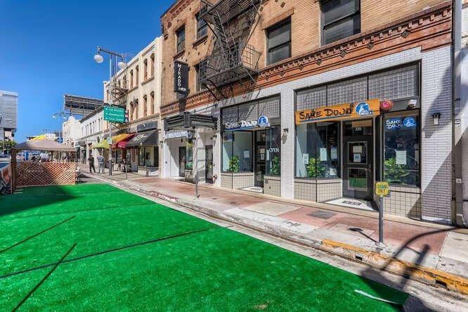 331 1/2 E 1st St - Photo 7 of 24