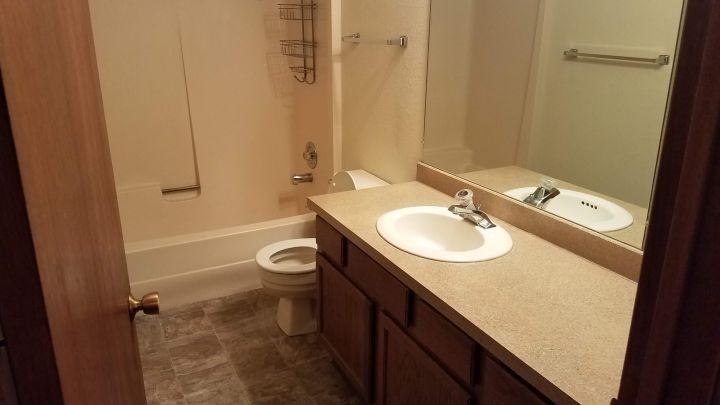 608 N 30th St - Photo 3 of 6